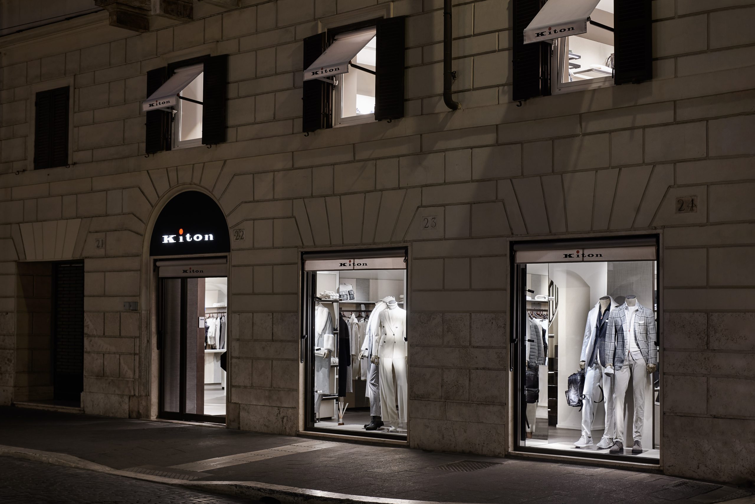 Kiton flagship Store by night in Roma
