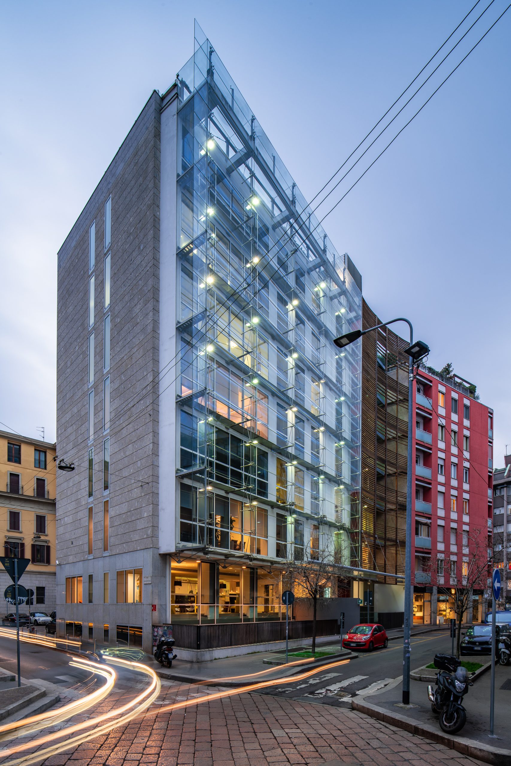 Sara Assicurazioni HQ, Via della Chiusa, Milano